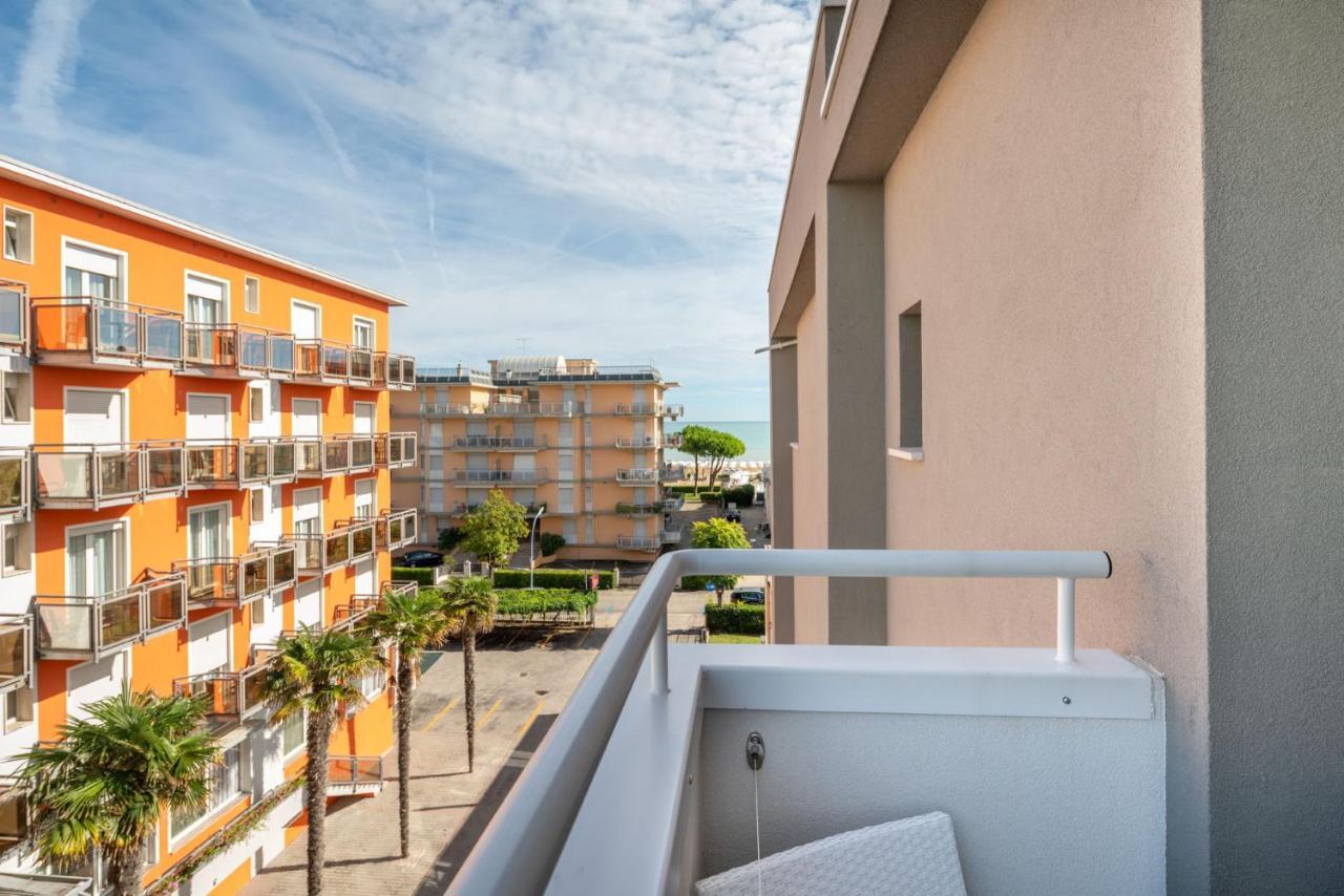 Hotel Iris Jesolo Exterior foto